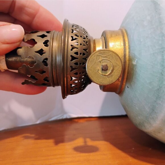 Vintage Seafoam Green Ceramic Studio Pottery Oil Lamp With Ornate Brass Coronet - Picture 5 of 9